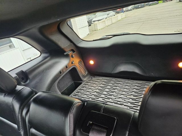 Vehicle image 35 of 91