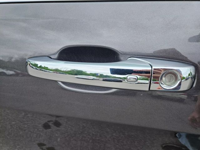 Vehicle image 66 of 91