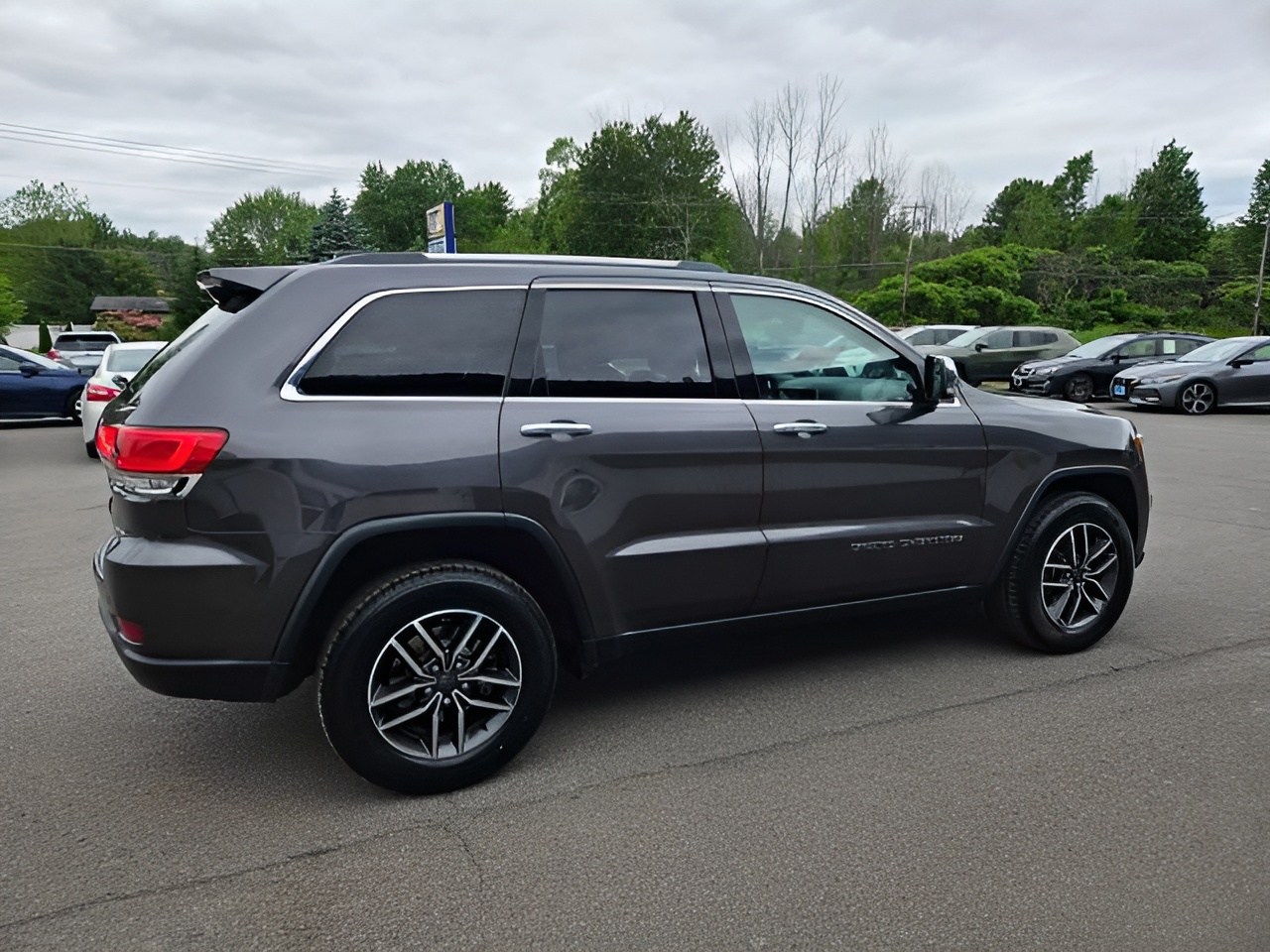 Vehicle image 83 of 91