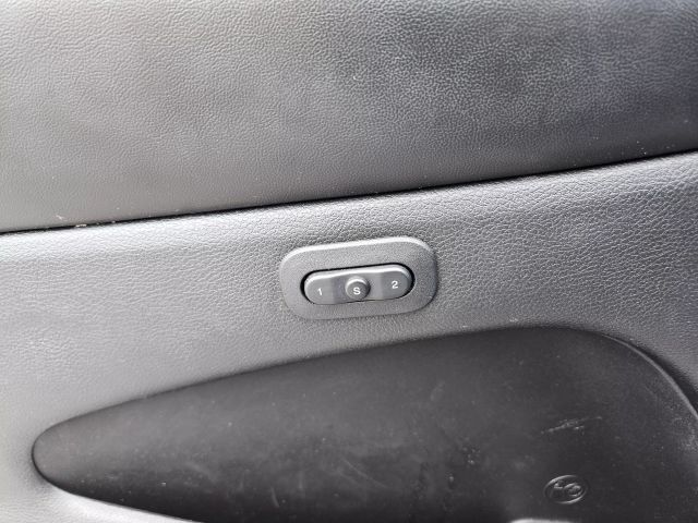Vehicle image 58 of 91