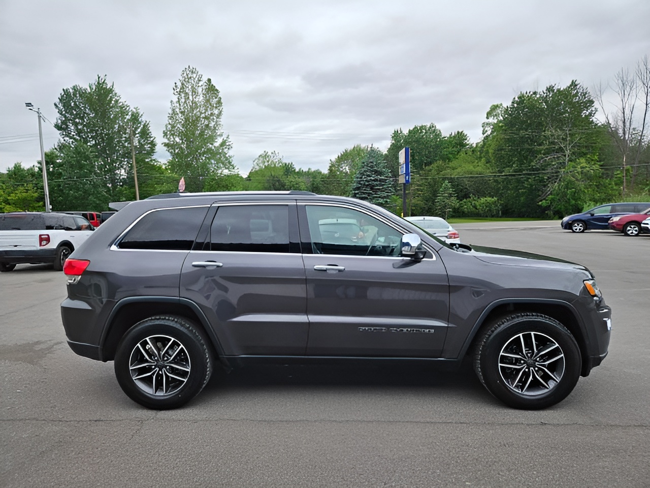 Vehicle image 82 of 91