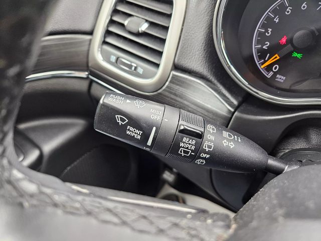 Vehicle image 52 of 91