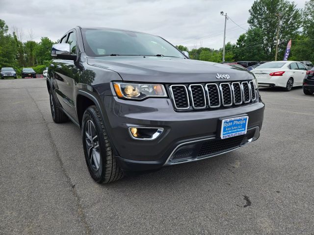 Vehicle image 4 of 91