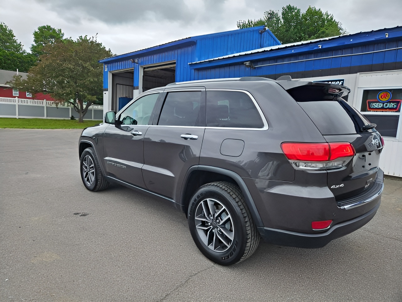 Vehicle image 88 of 91