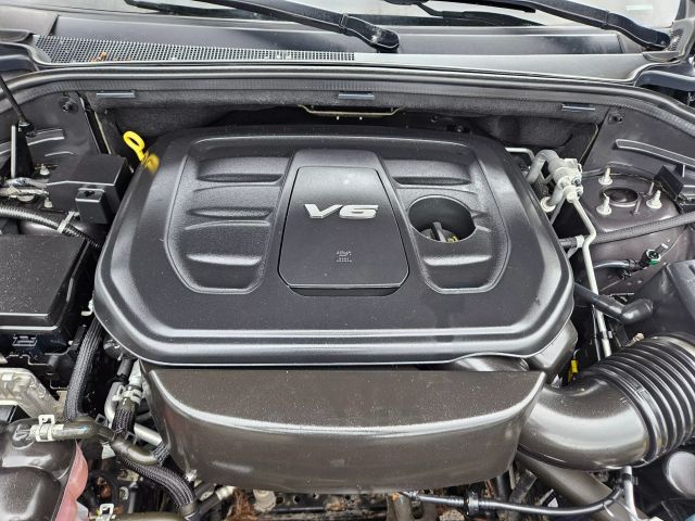 Vehicle image 17 of 91