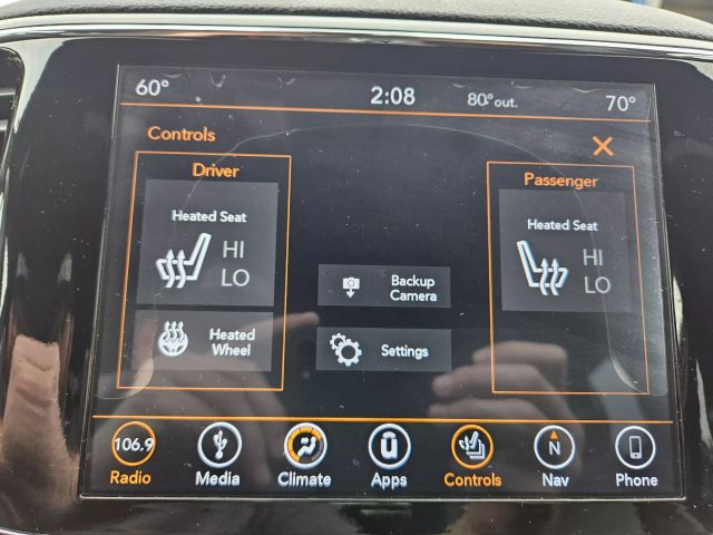 Vehicle image 70 of 91