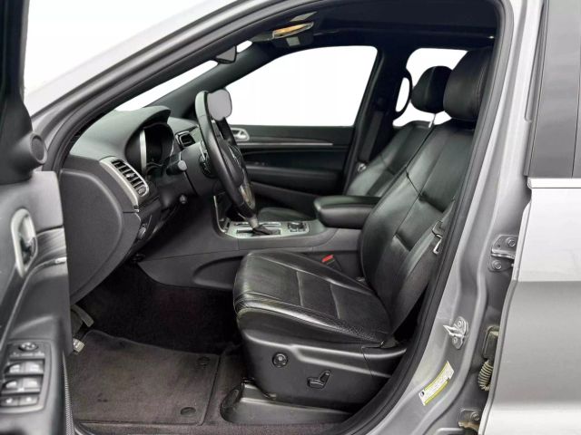 Vehicle image 11 of 26
