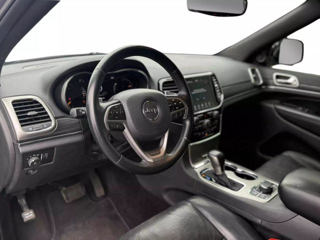 Vehicle image 9 of 26