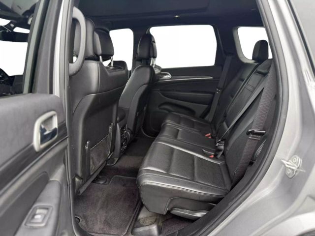 Vehicle image 21 of 26