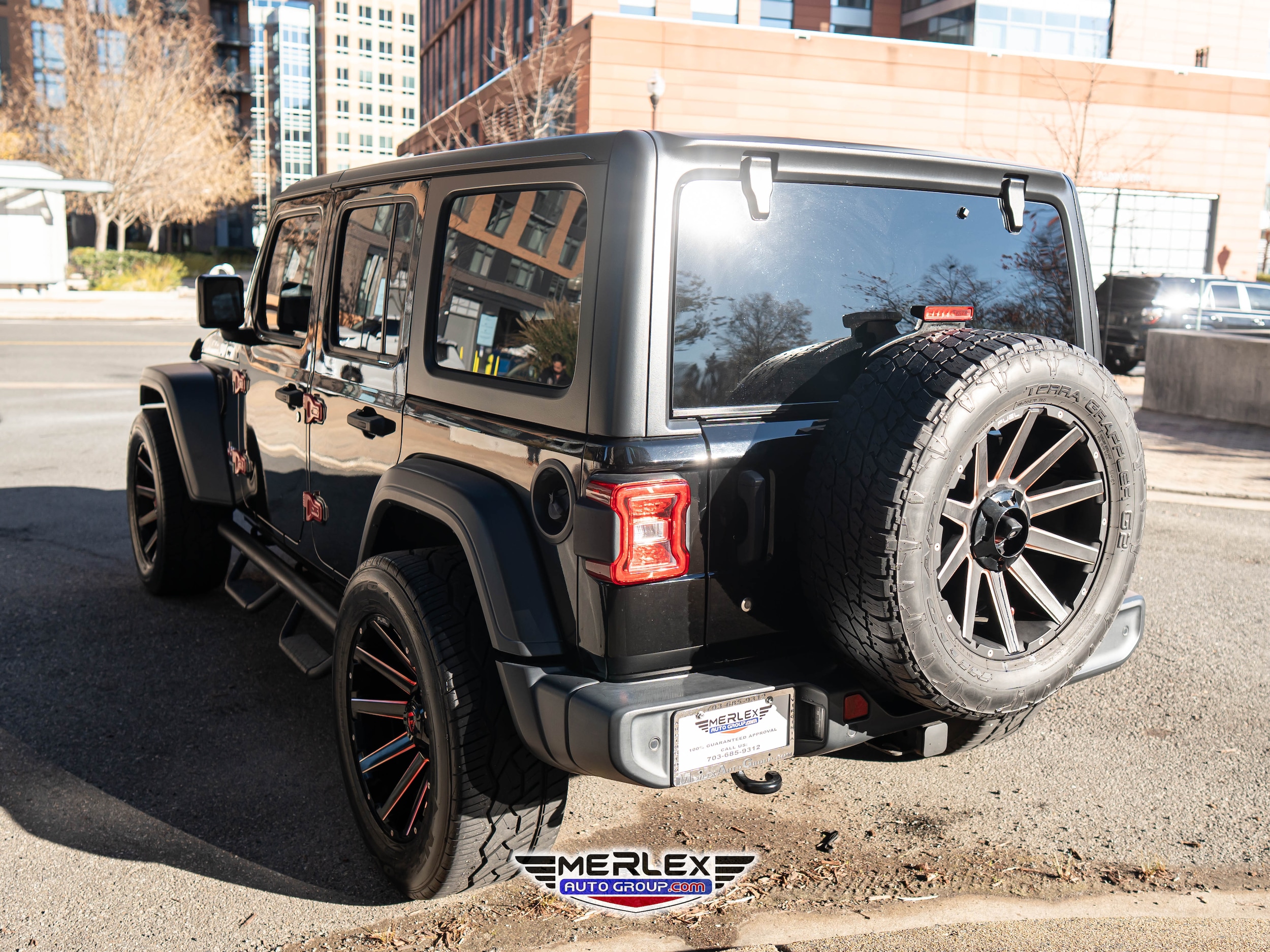 2019 Jeep Wrangler Unlimited Sport S Image 4 of 46
