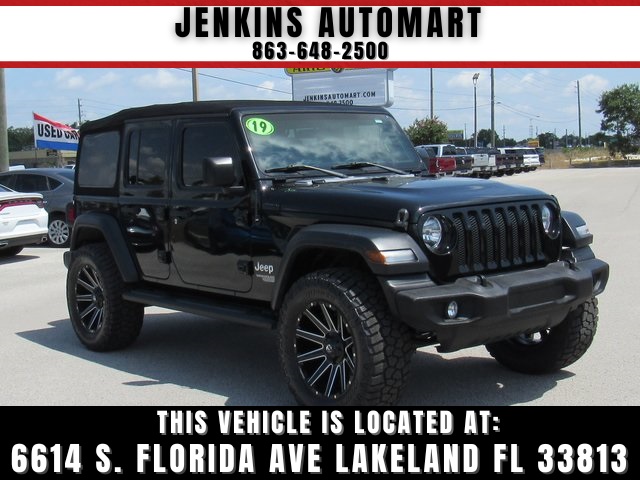 Vehicle image 6 of 44