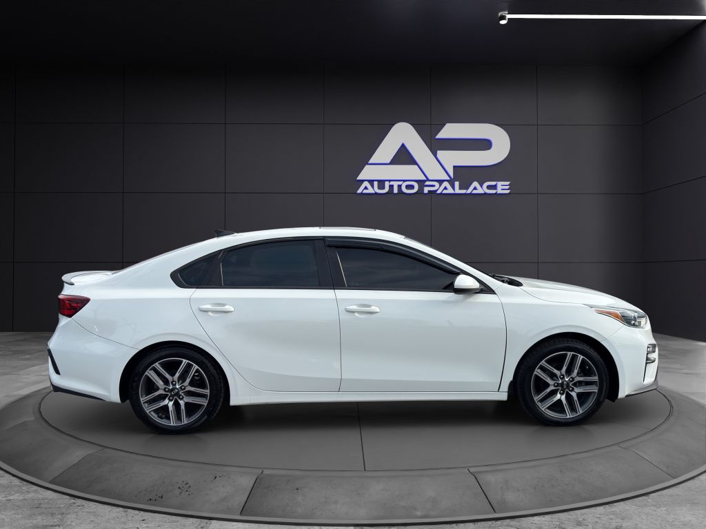 Vehicle image 4 of 28
