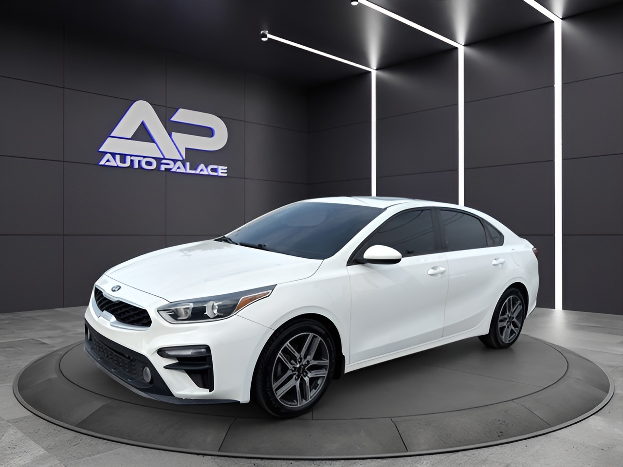Vehicle image 21 of 28
