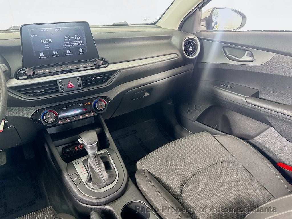 Vehicle image 15 of 35