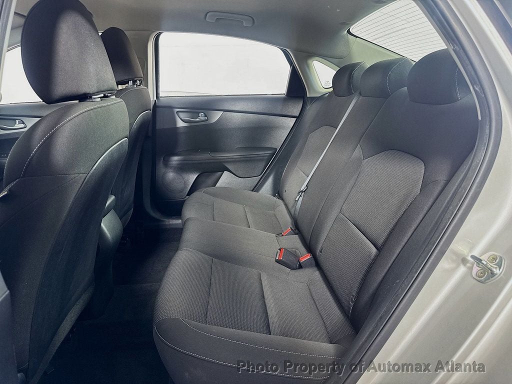 Vehicle image 10 of 35