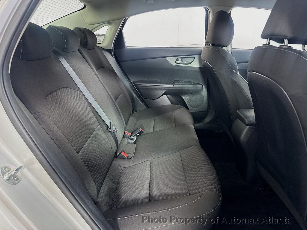 Vehicle image 9 of 35