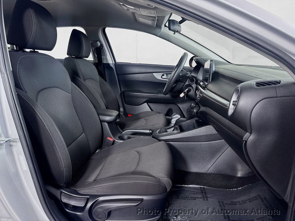 Vehicle image 11 of 35
