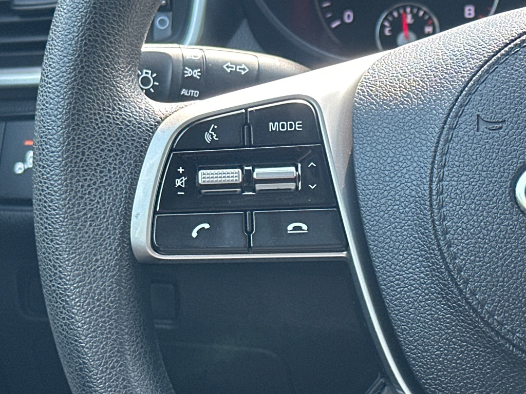 Vehicle image 27 of 39