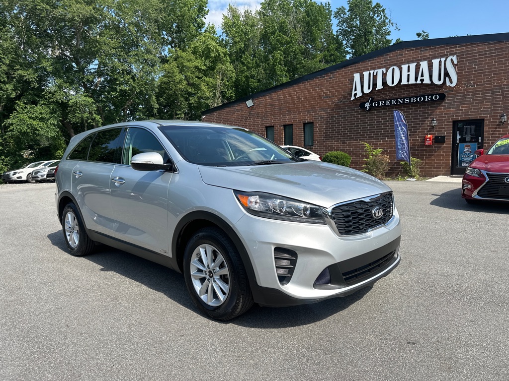 Vehicle image 3 of 39