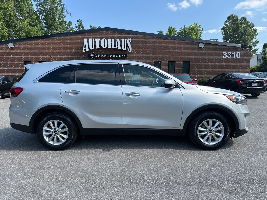 Vehicle image 5 of 39