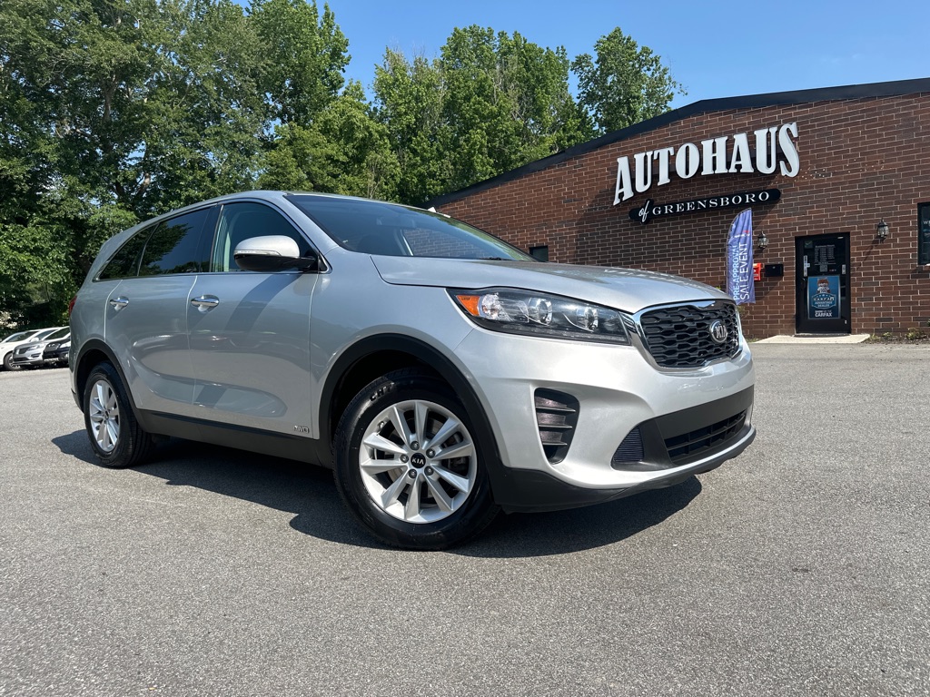 Vehicle image 4 of 39