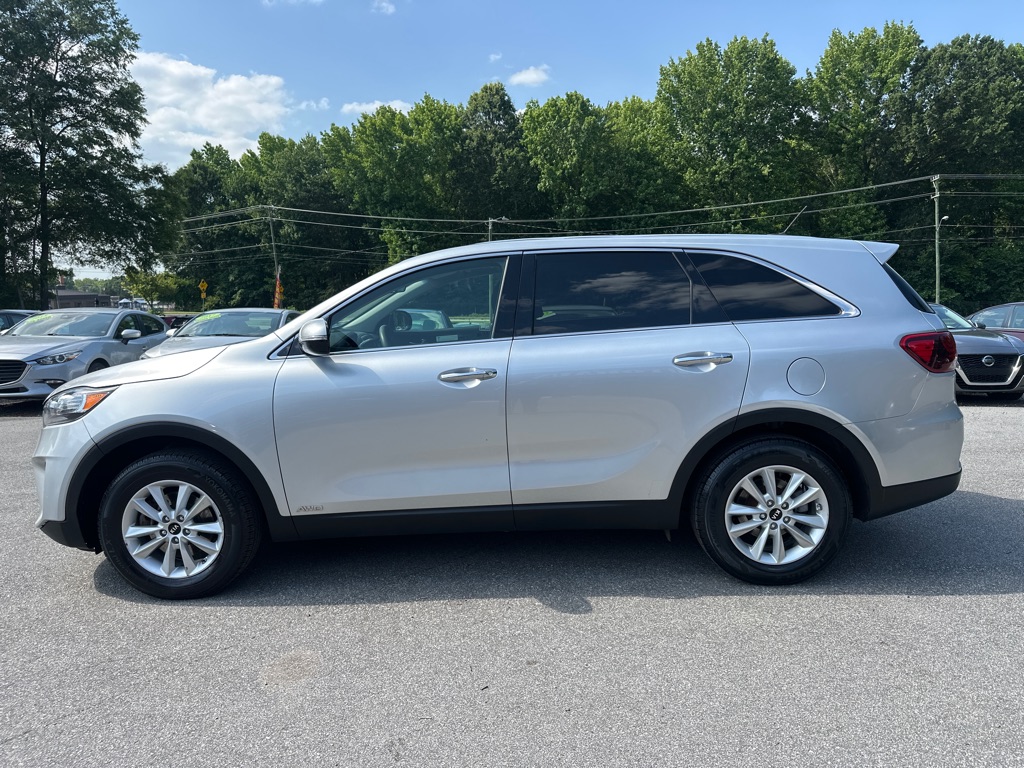 Vehicle image 10 of 39