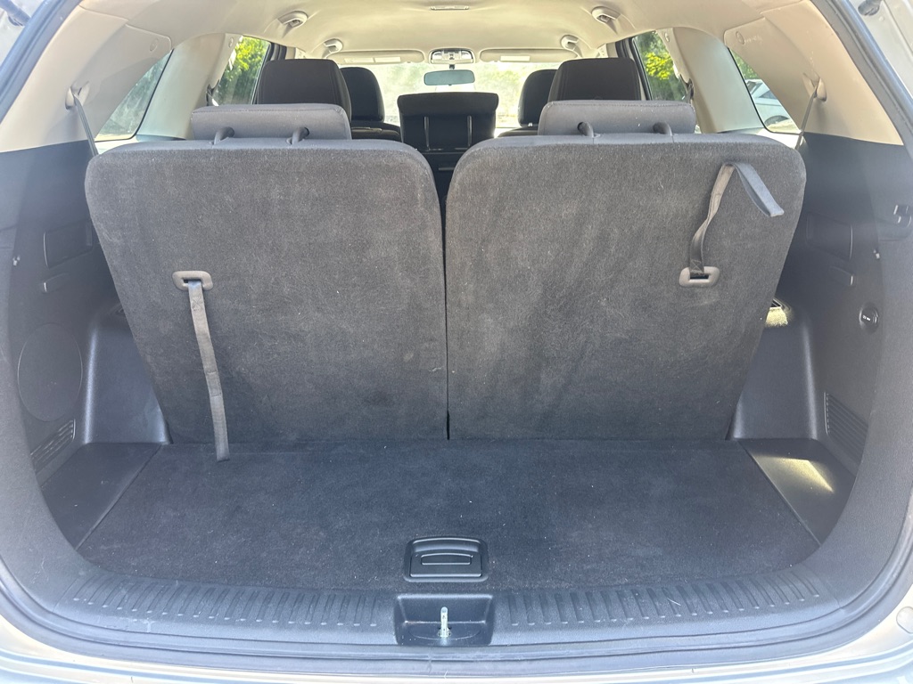Vehicle image 37 of 39