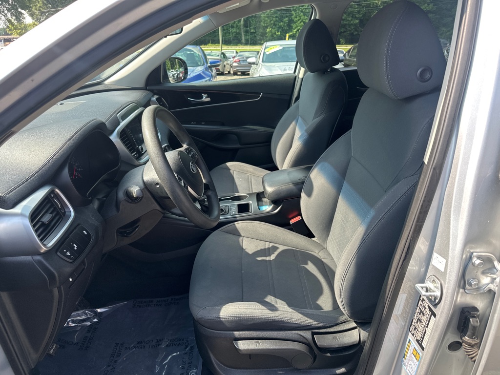 Vehicle image 12 of 39