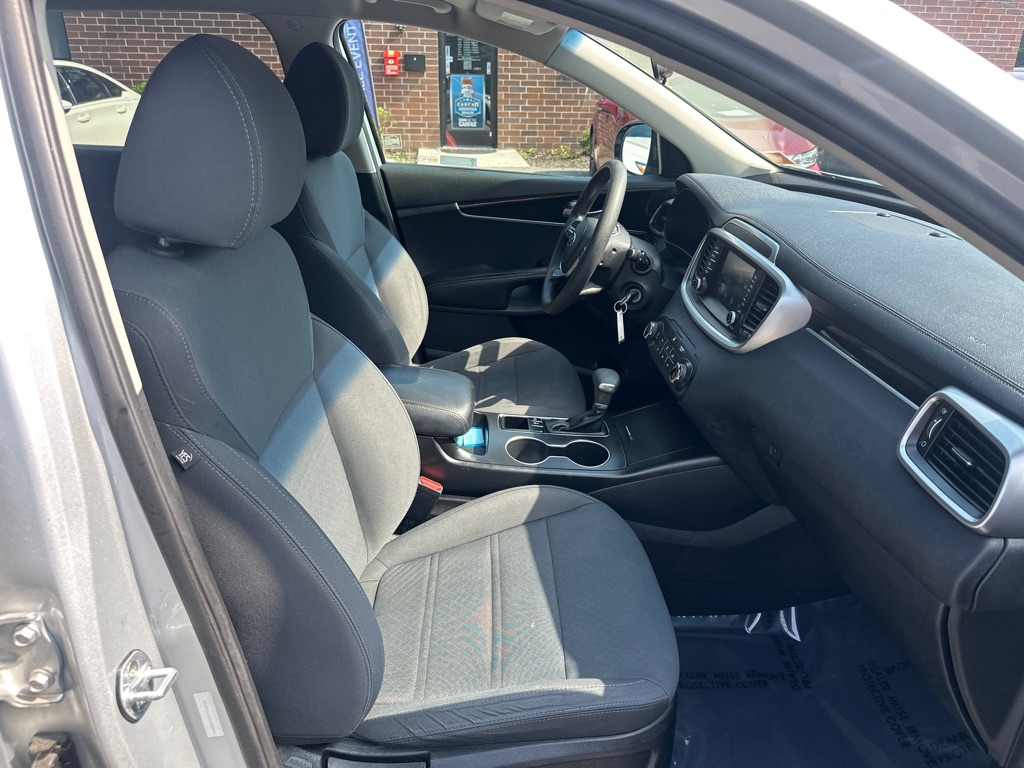 Vehicle image 22 of 39