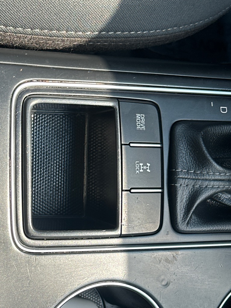 Vehicle image 31 of 39