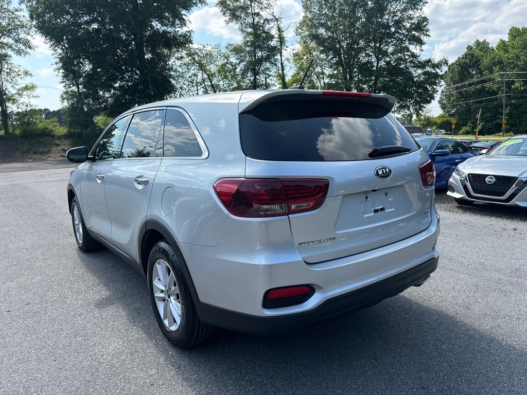 Vehicle image 8 of 39