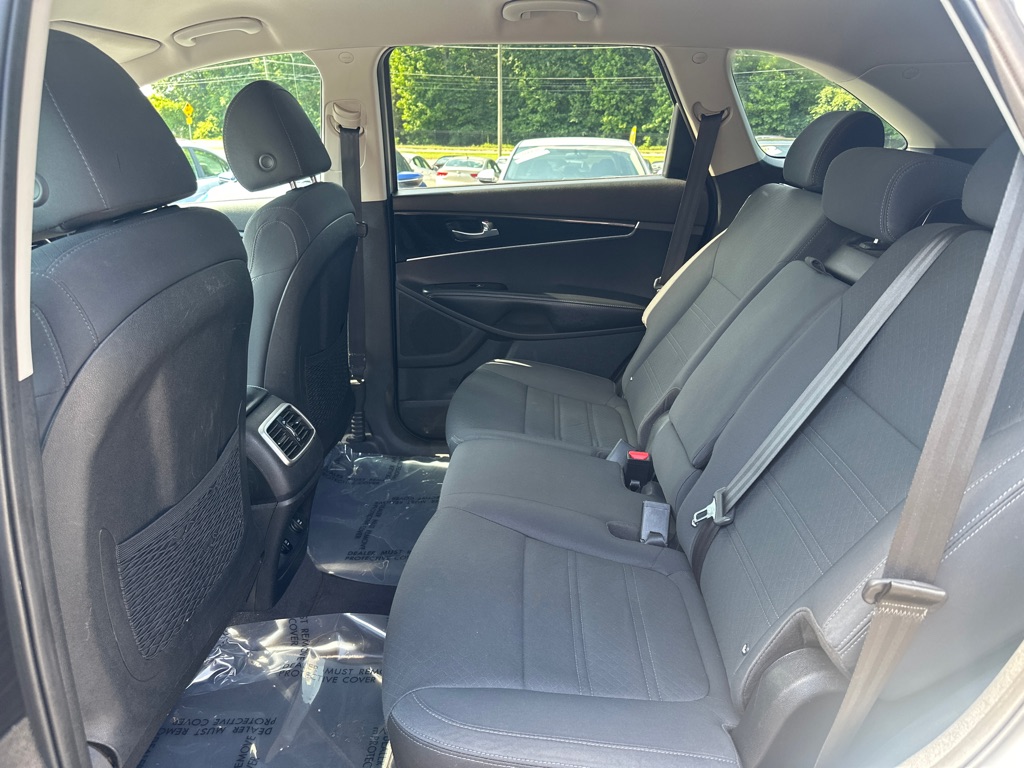 Vehicle image 15 of 39