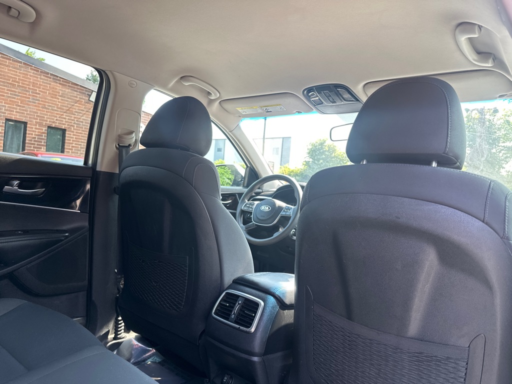 Vehicle image 20 of 39