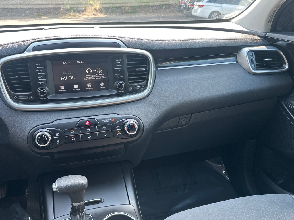 Vehicle image 34 of 39