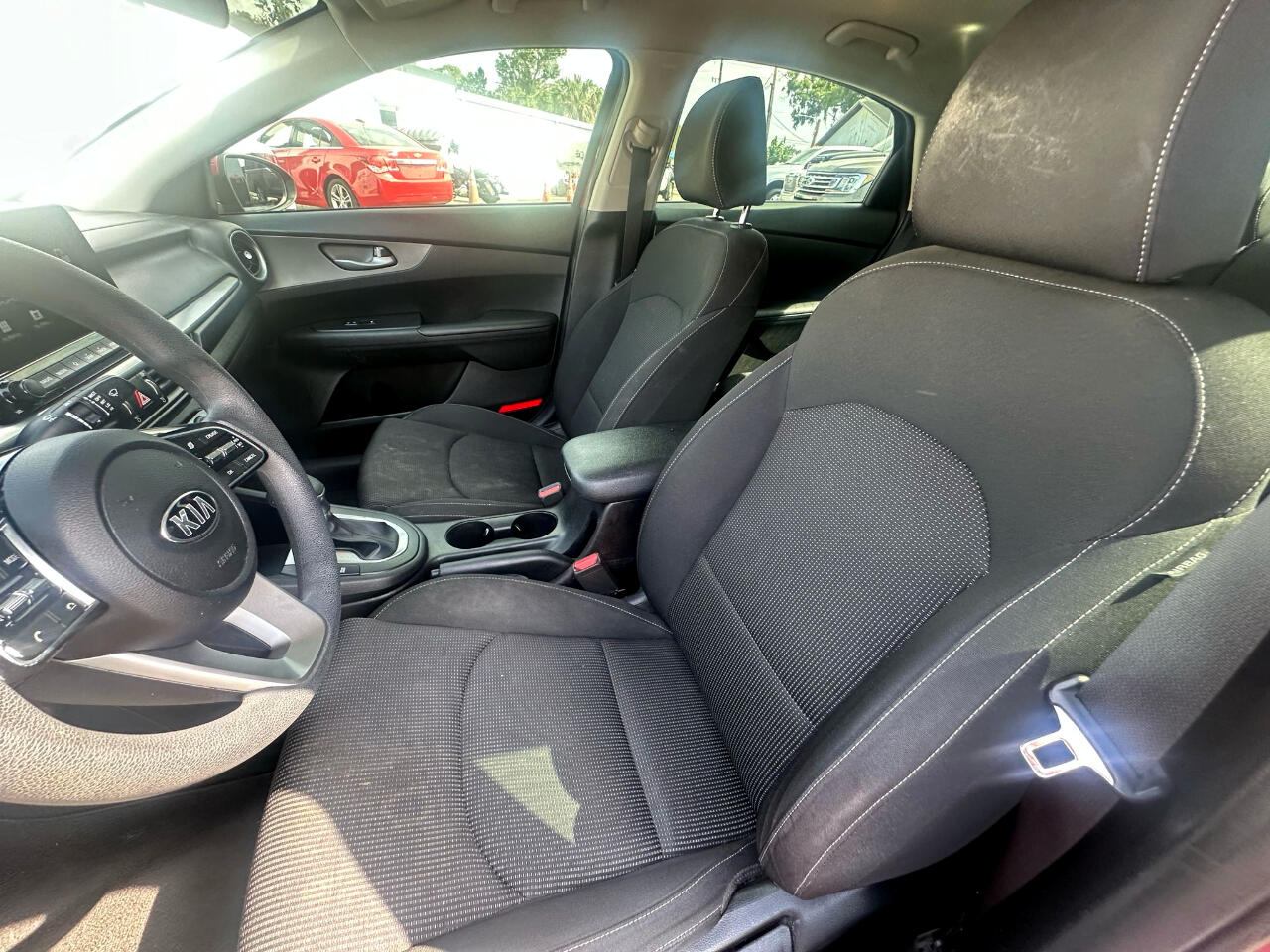 Vehicle image 7 of 11