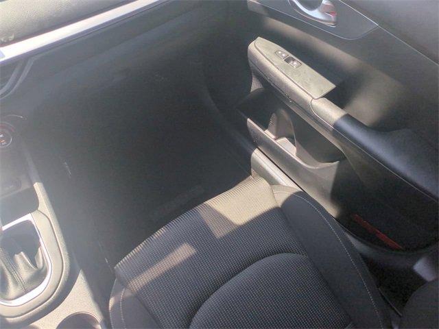 Vehicle image 17 of 32
