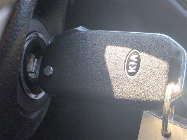 Vehicle image 31 of 32