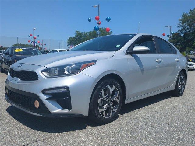 Vehicle image 9 of 32