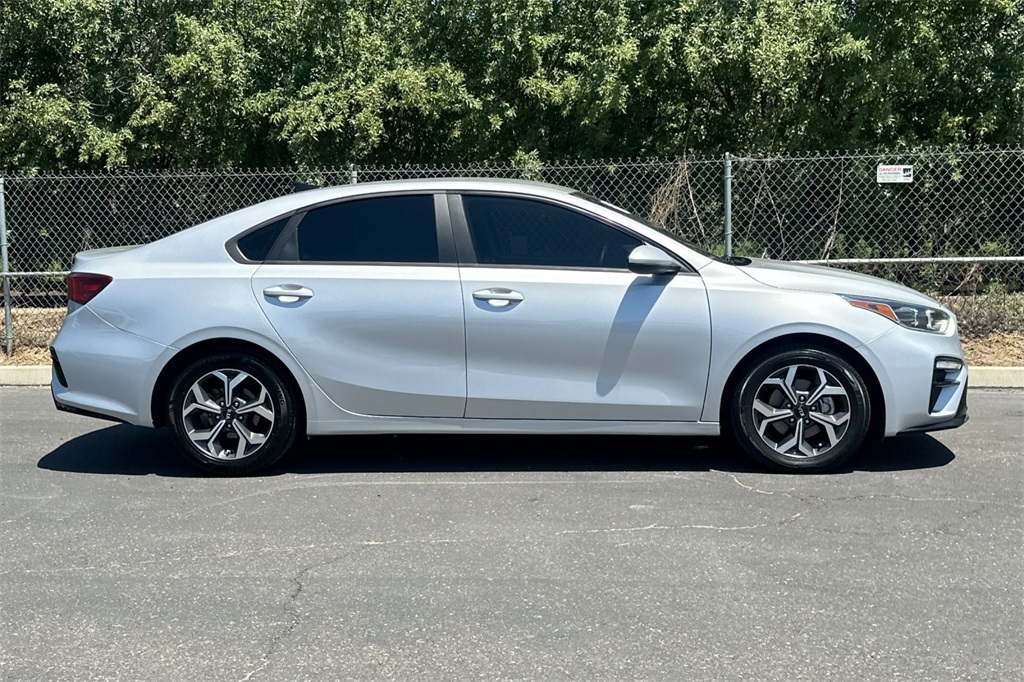 Vehicle image 5 of 38