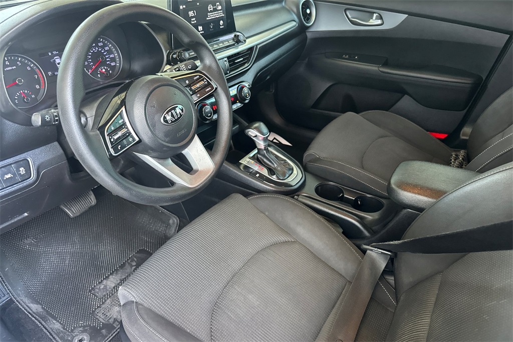 Vehicle image 10 of 38