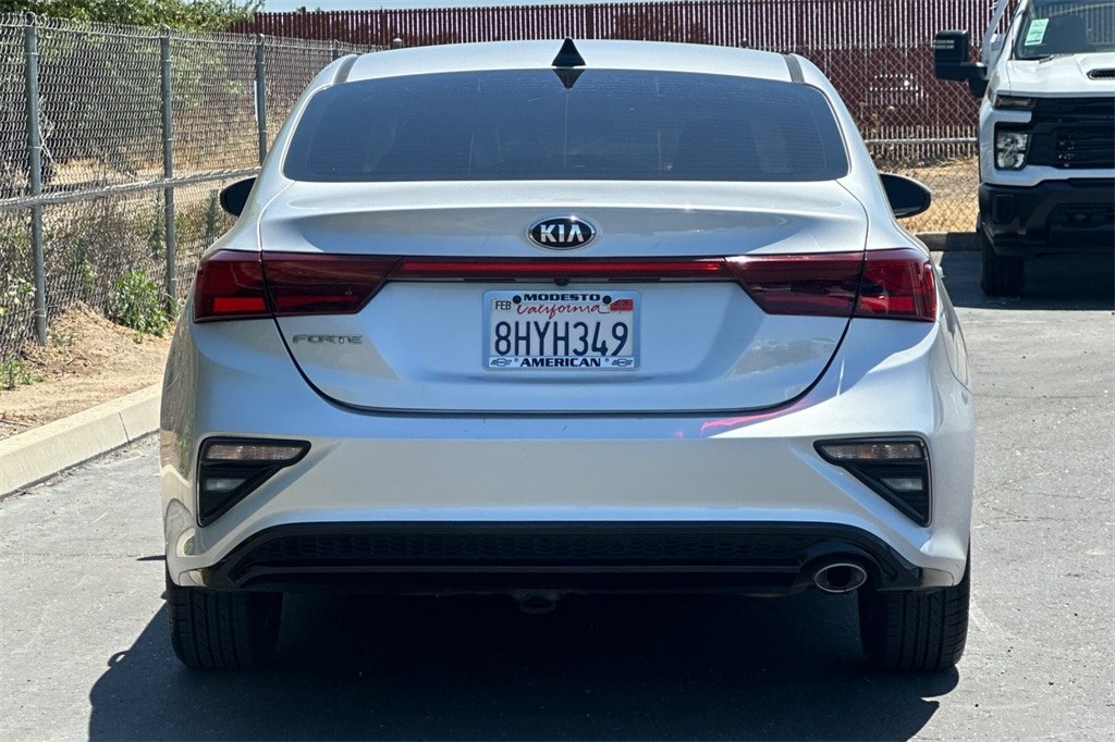 Vehicle image 7 of 38