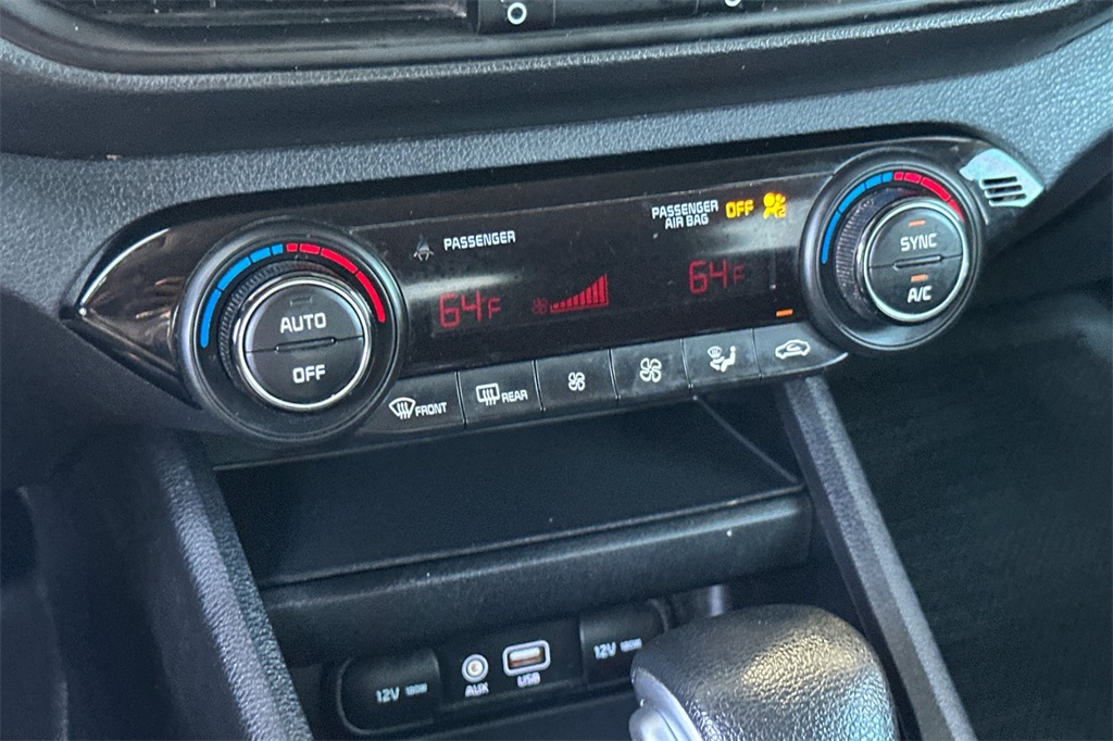 Vehicle image 27 of 38
