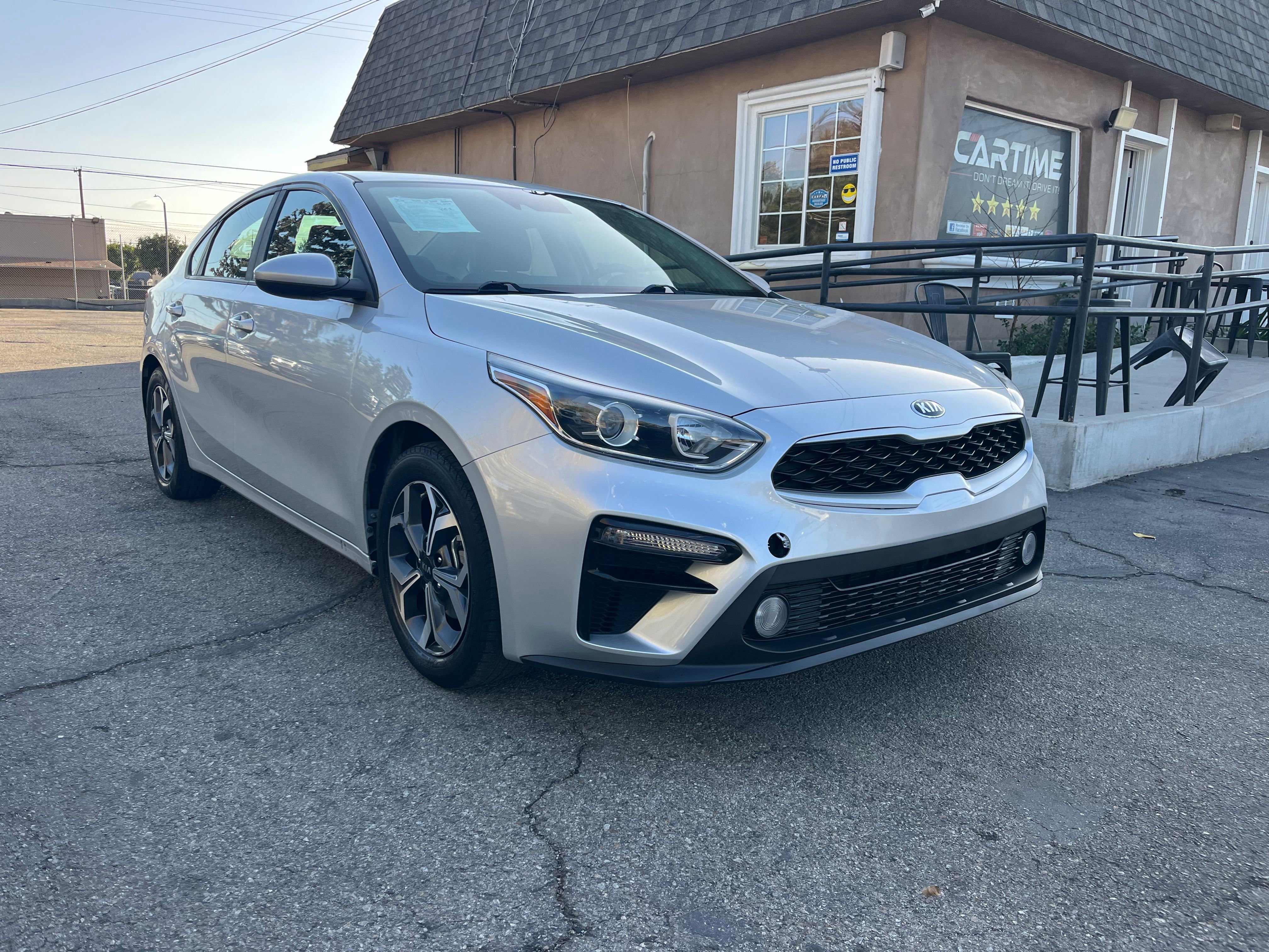 Vehicle image 10 of 63