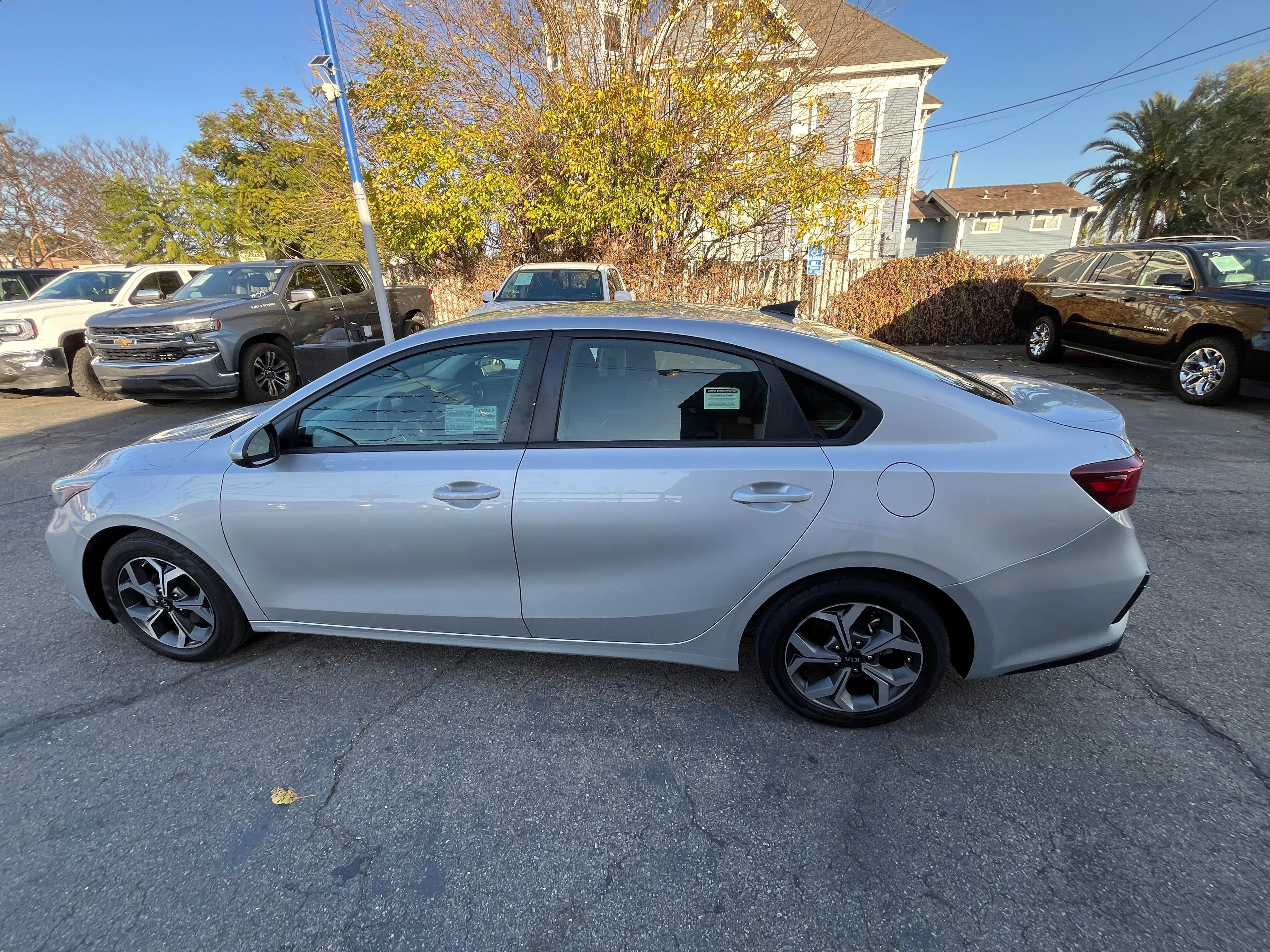 Vehicle image 22 of 63