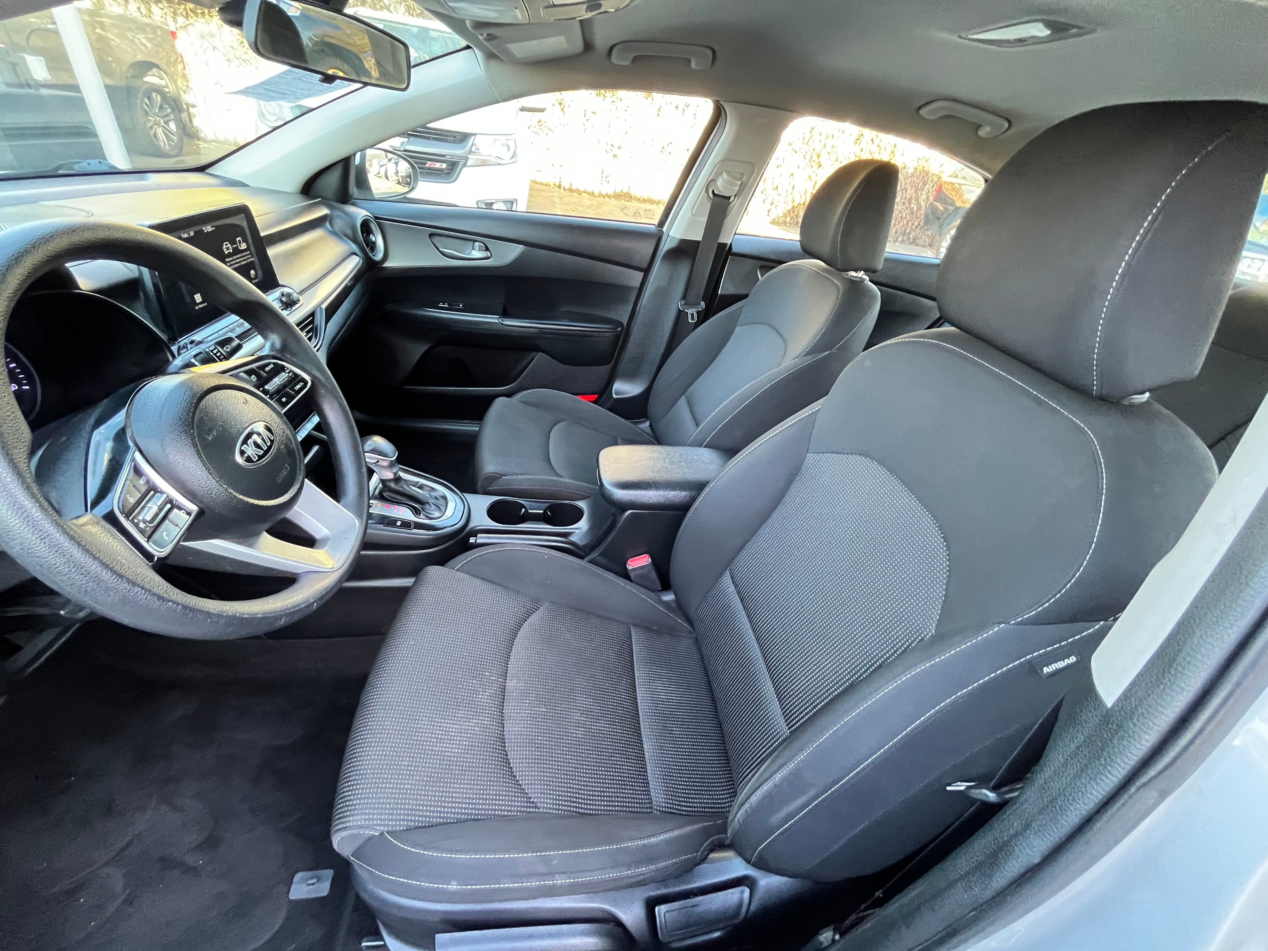 Vehicle image 34 of 63