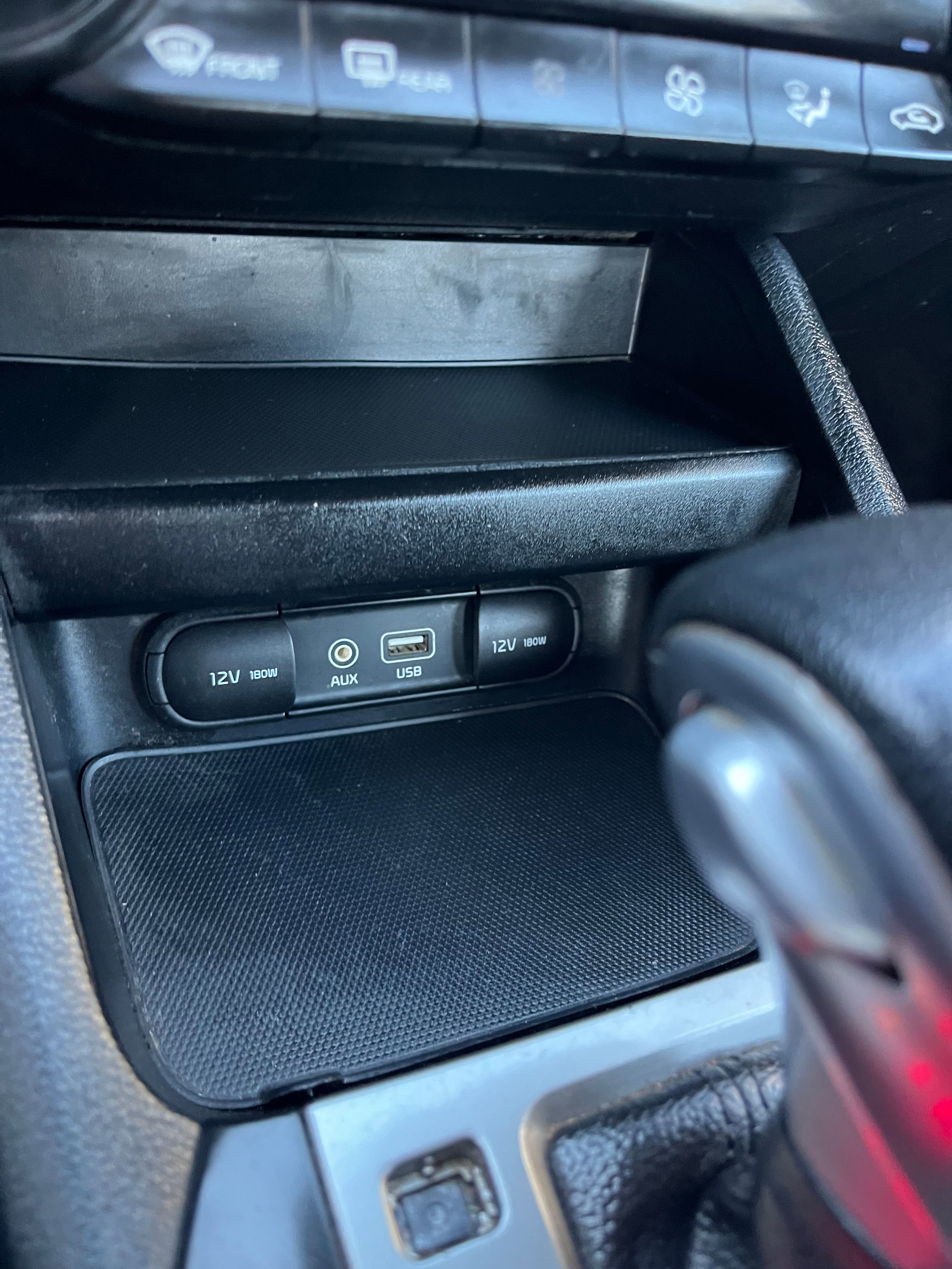 Vehicle image 40 of 63