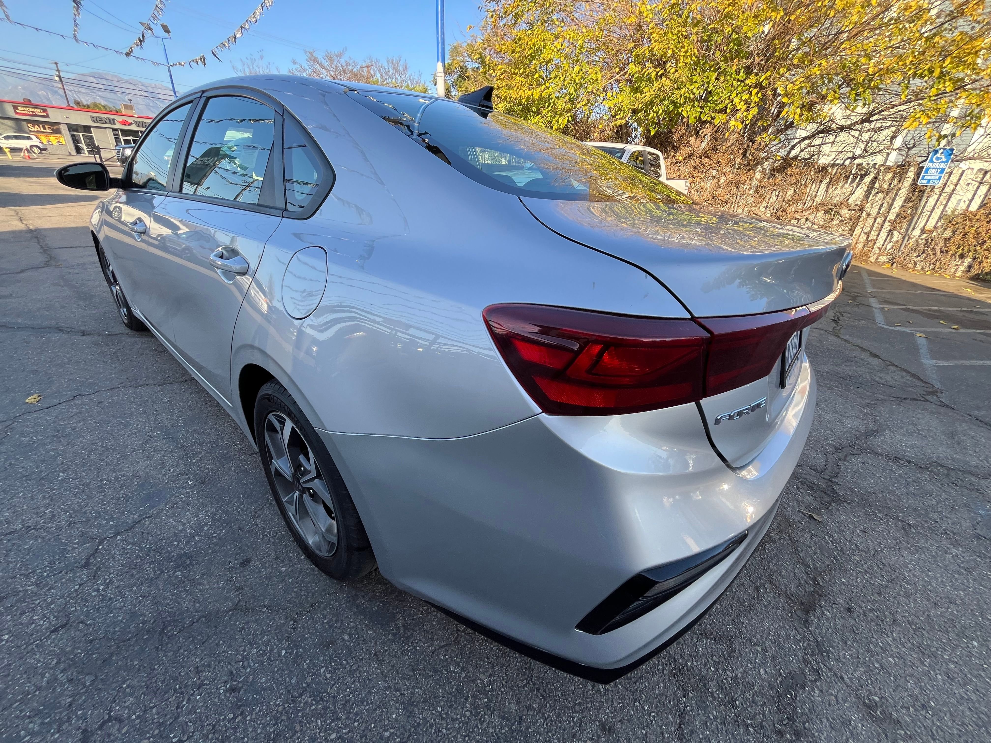 Vehicle image 20 of 63