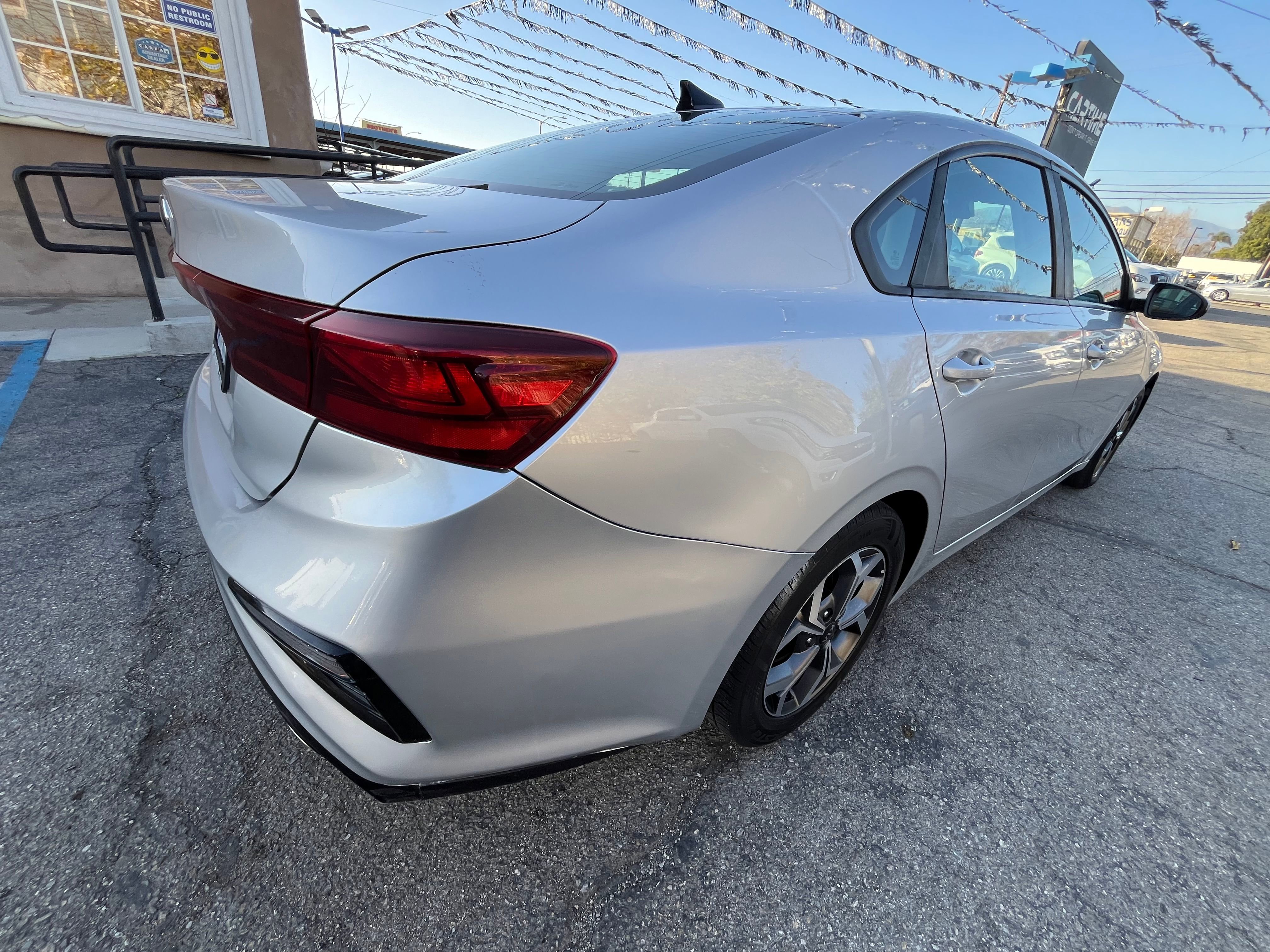 Vehicle image 14 of 63