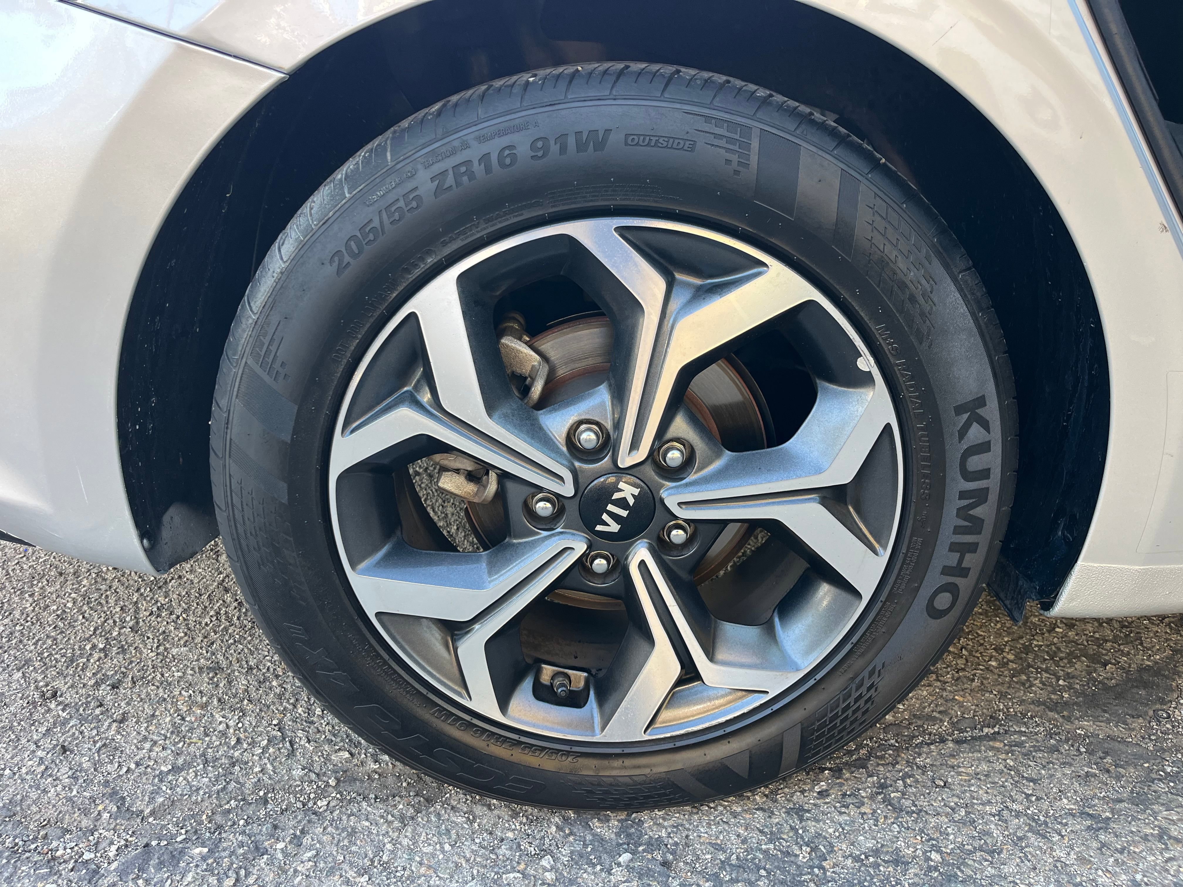 Vehicle image 60 of 63