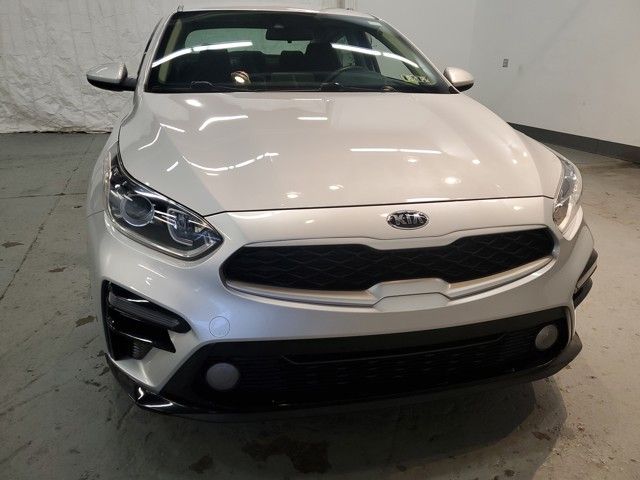 Vehicle image 8 of 31